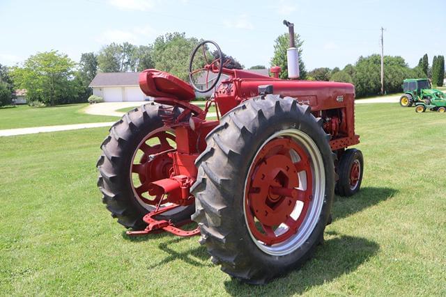Image of Farmall 400 equipment image 3