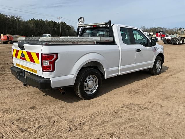 Image of Ford F-150 equipment image 4