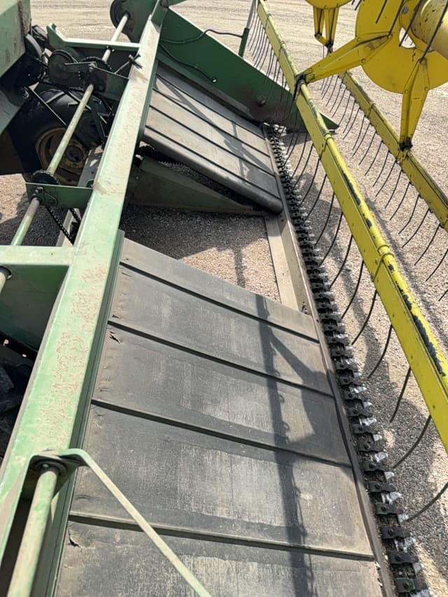 Image of John Deere 800 equipment image 3