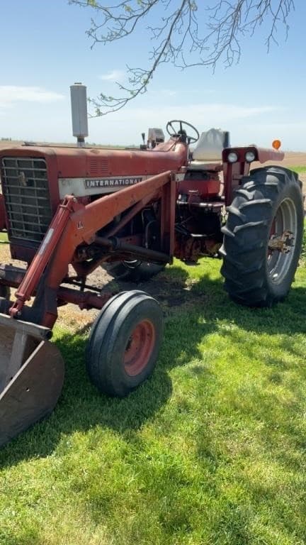 Image of International Harvester 756 Primary image