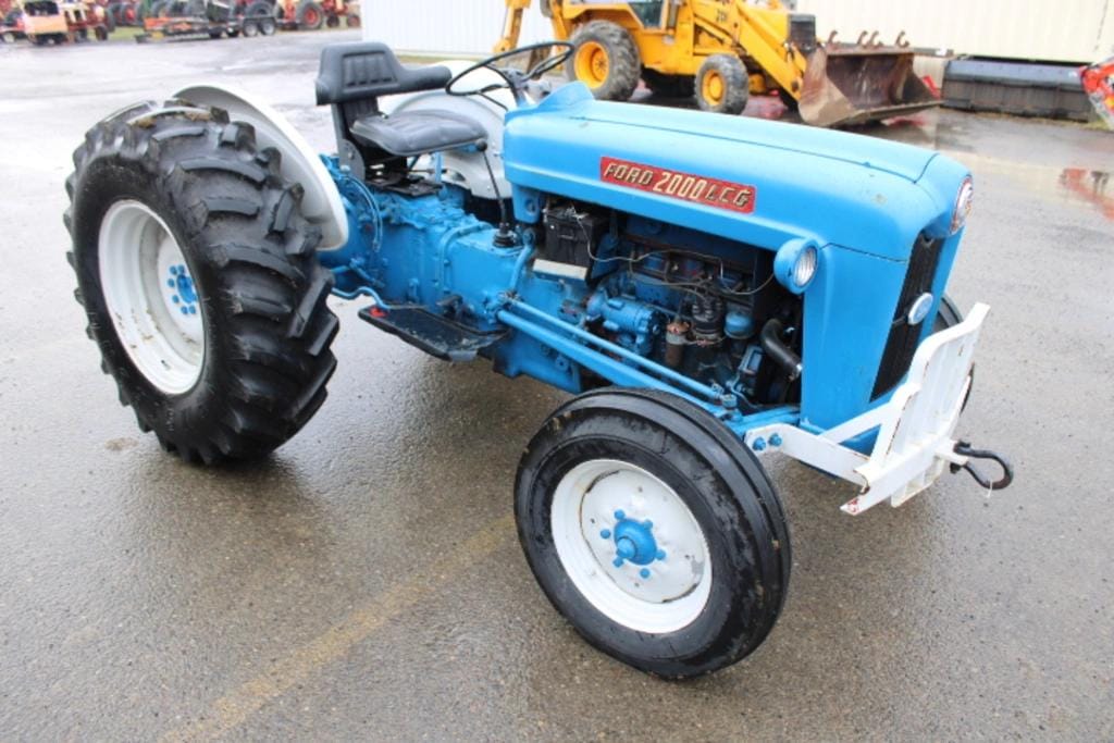 2000 Ford 2000 Equipment Image0