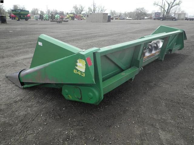 Image of John Deere 843 equipment image 2