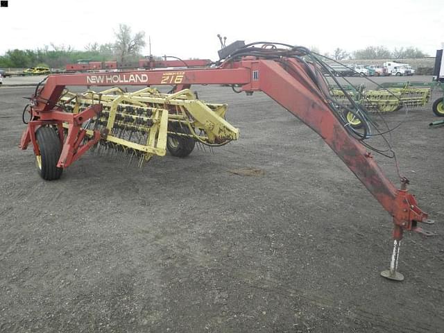 Image of New Holland 216 equipment image 1