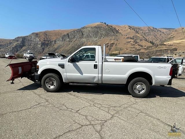 Image of Ford F-250 equipment image 1