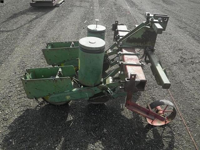 Image of John Deere 71 equipment image 2
