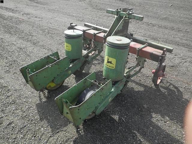 Image of John Deere 71 equipment image 3