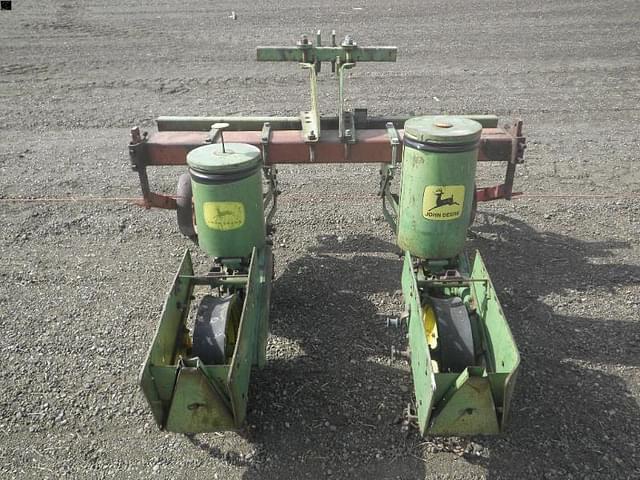 Image of John Deere 71 equipment image 4