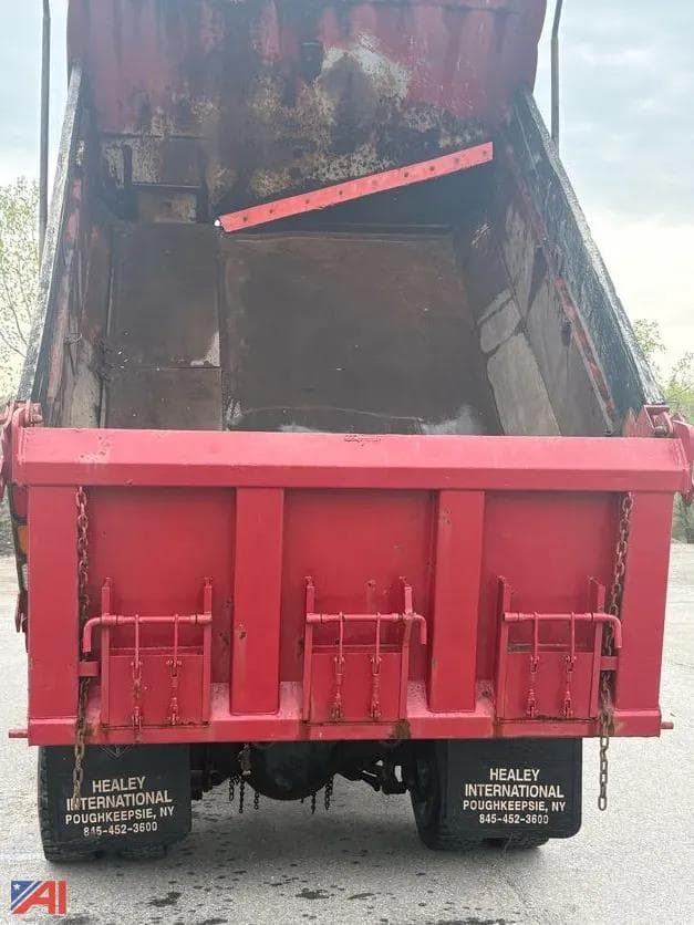 Image of International Workstar 7500 equipment image 2