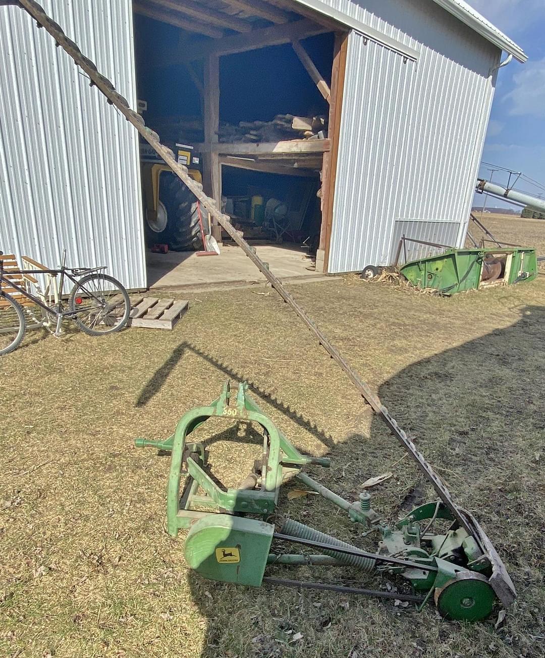 Image of John Deere 350 Image 0