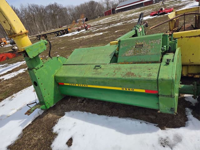 Image of John Deere 3960 equipment image 2