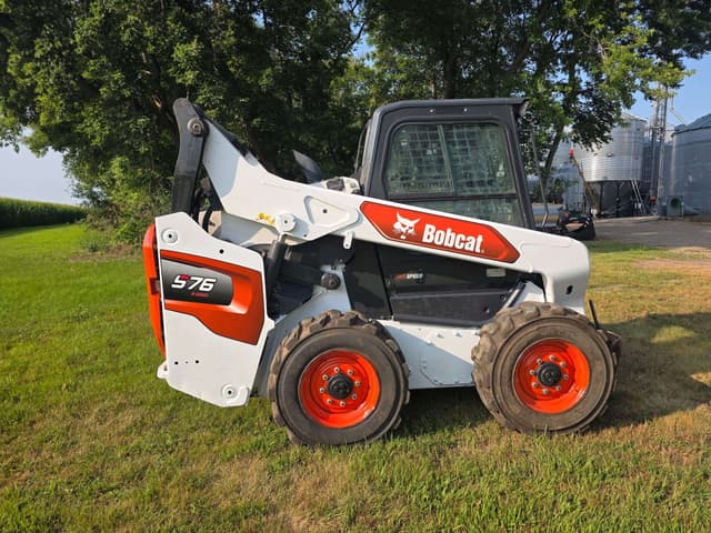 Image of Bobcat S76 equipment image 4
