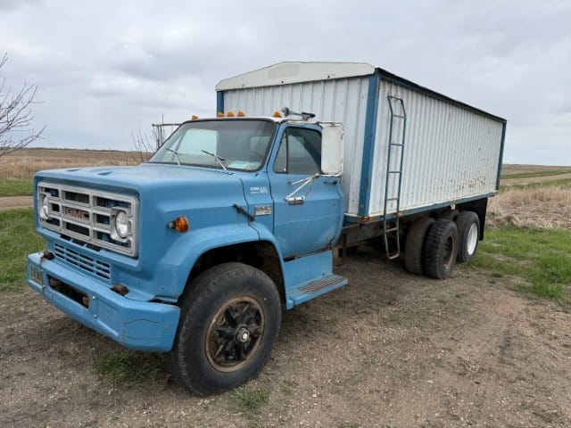 1976 GMC 6500 Equipment Image0