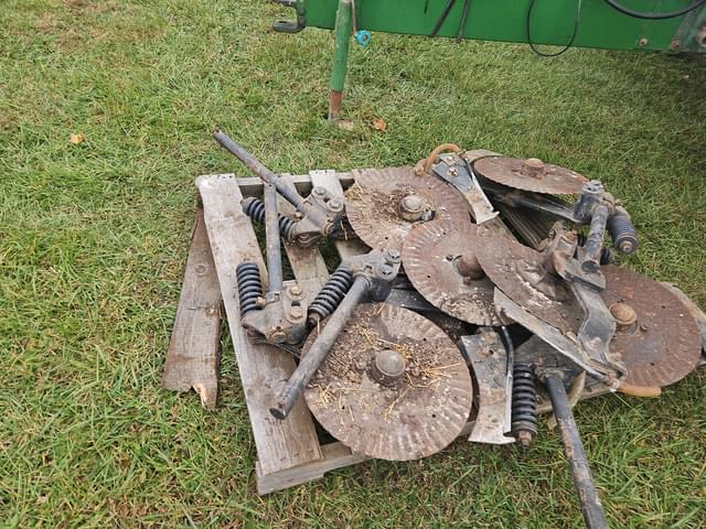 Image of John Deere 1720 equipment image 4