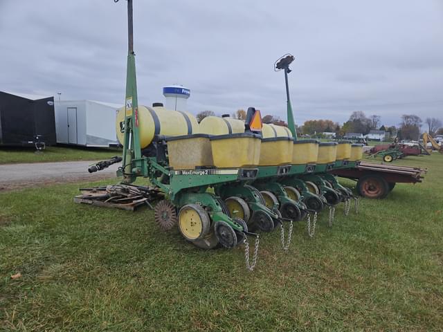 Image of John Deere 1720 equipment image 2