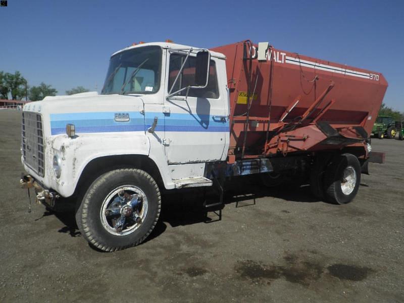 Image of Ford F-750 Primary image