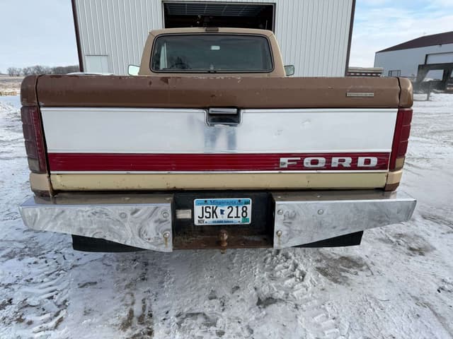 Image of Ford F-250 equipment image 4