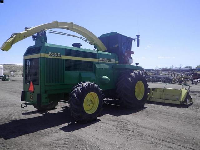 Image of John Deere 6950 equipment image 4