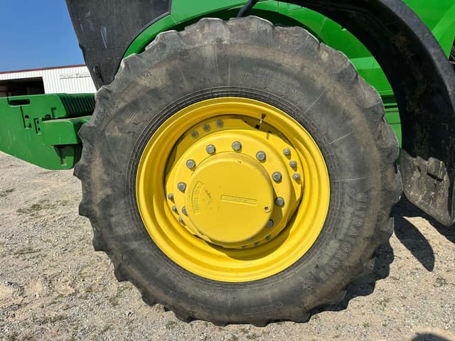 Image of John Deere 7215R equipment image 2