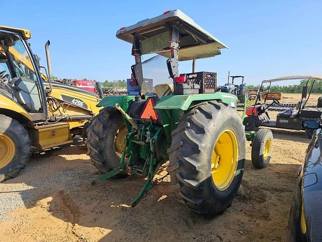 Image of John Deere 5075E equipment image 3