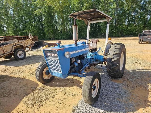 Image of Ford 4000 equipment image 1
