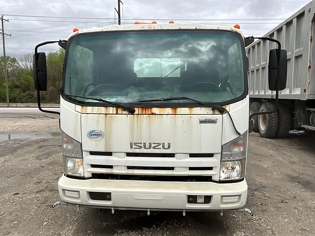 Image of Isuzu NQR equipment image 1