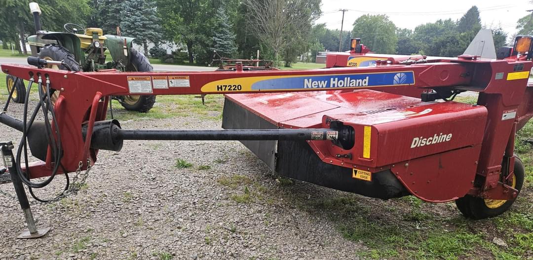 Image of New Holland H7220 Primary image