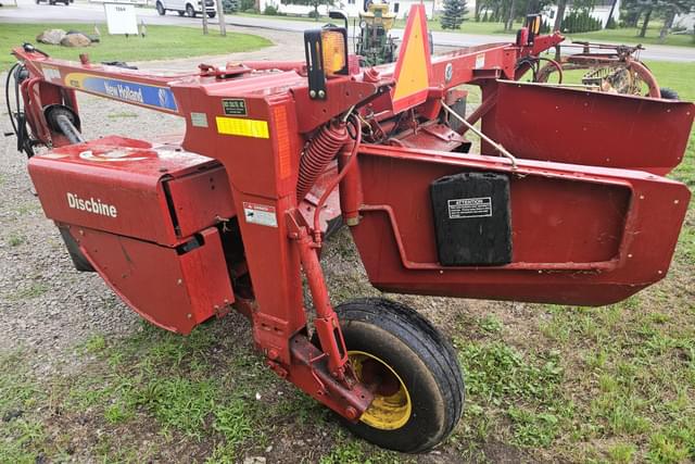 Image of New Holland H7220 equipment image 1