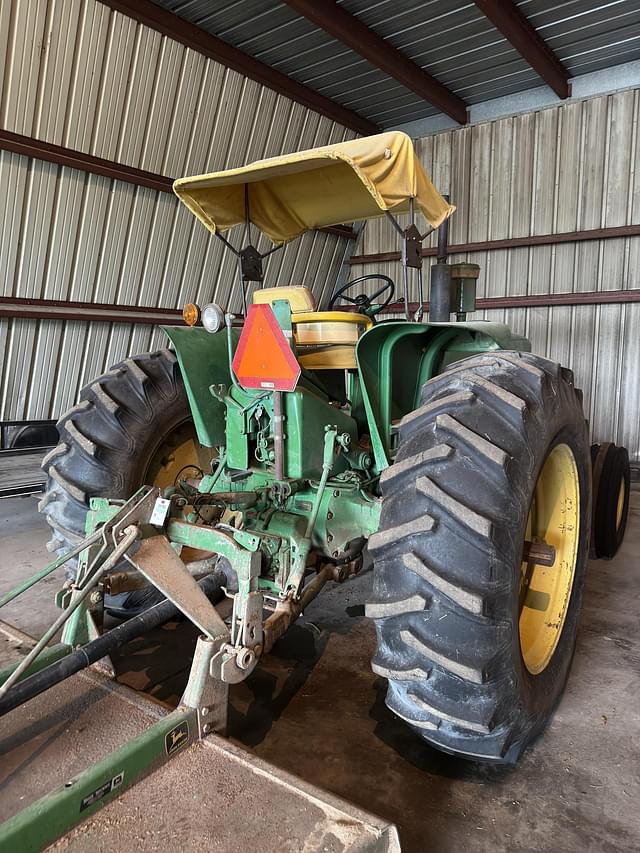 Image of John Deere 4020 equipment image 4