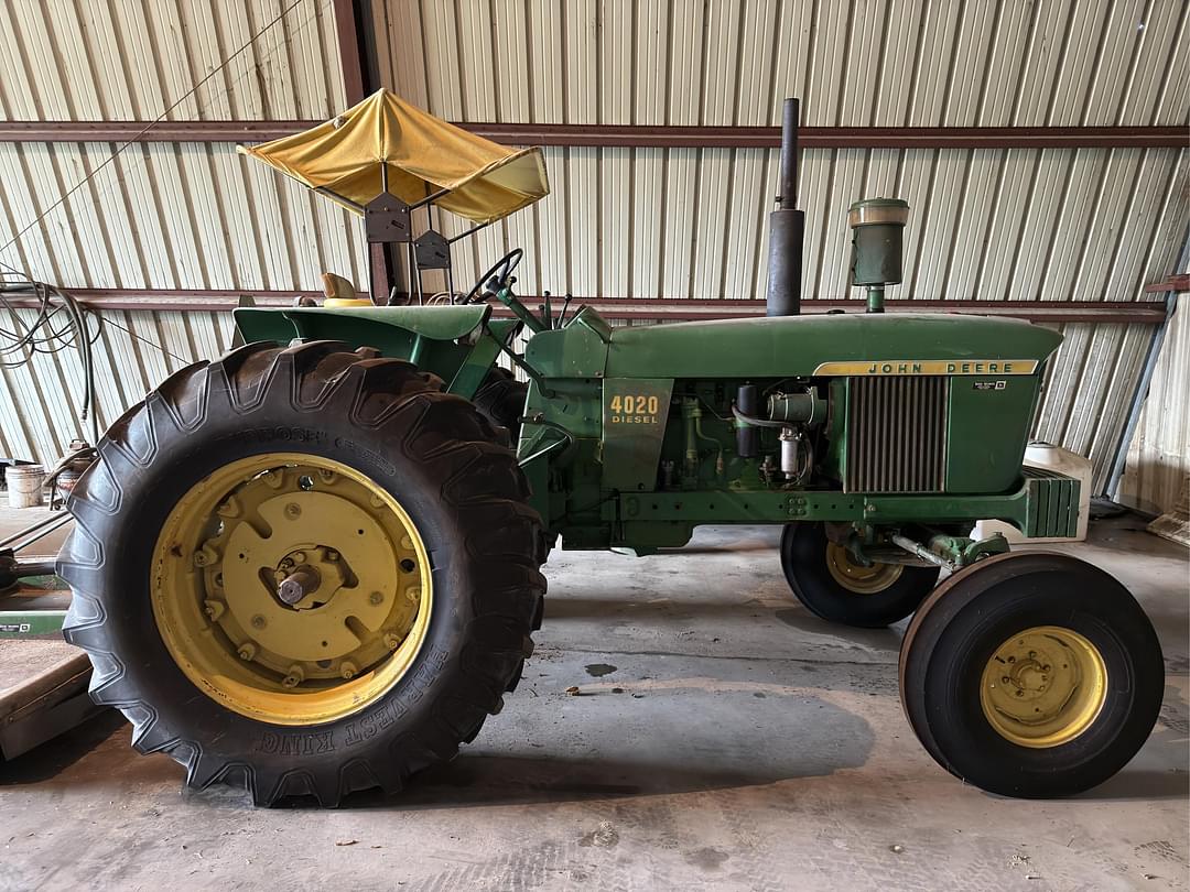 Image of John Deere 4020 Primary image