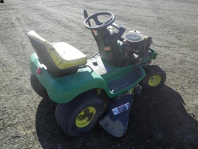 Image of John Deere LT155 equipment image 4