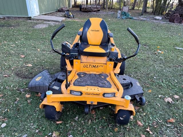 Image of Cub Cadet Ultima ZT2 equipment image 1