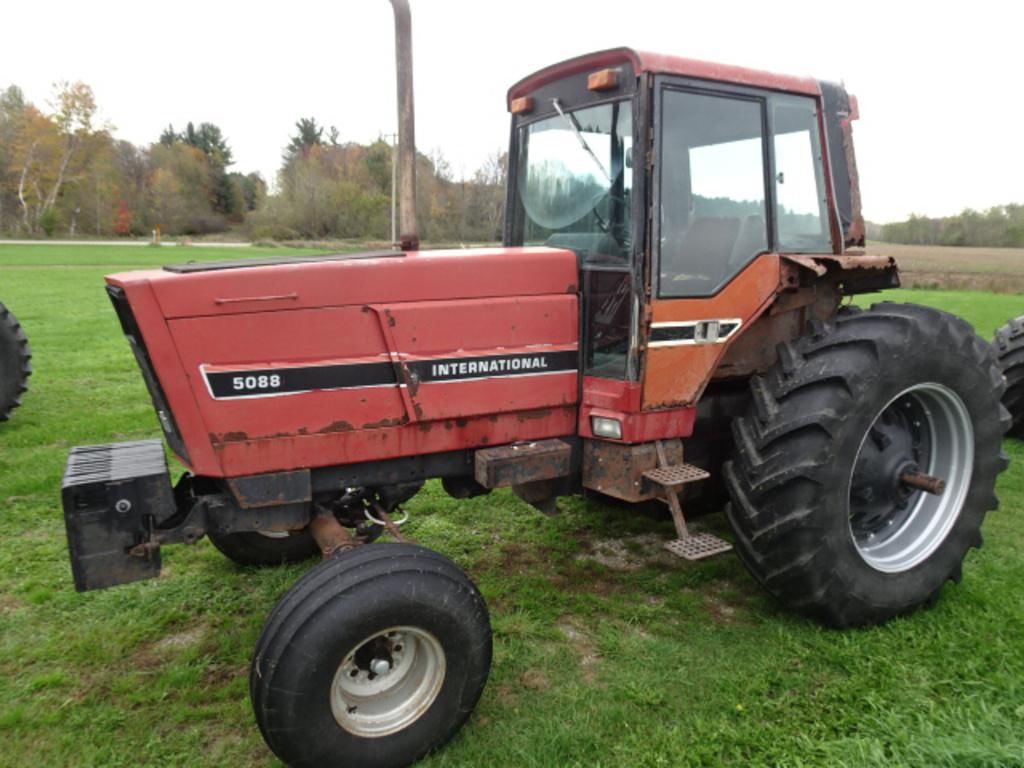 Main image International Harvester 5088
