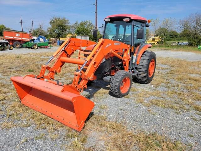 Image of Kubota L5740 equipment image 1
