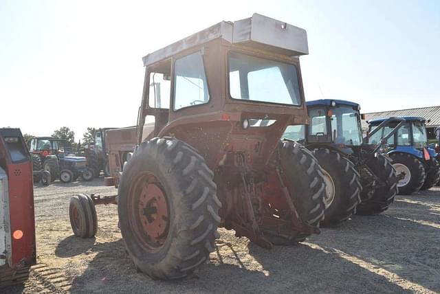 Image of International Harvester 766 equipment image 1