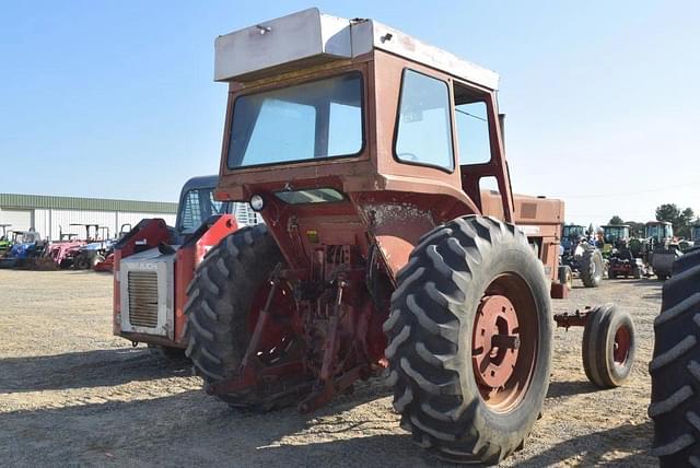 Image of International Harvester 766 equipment image 2