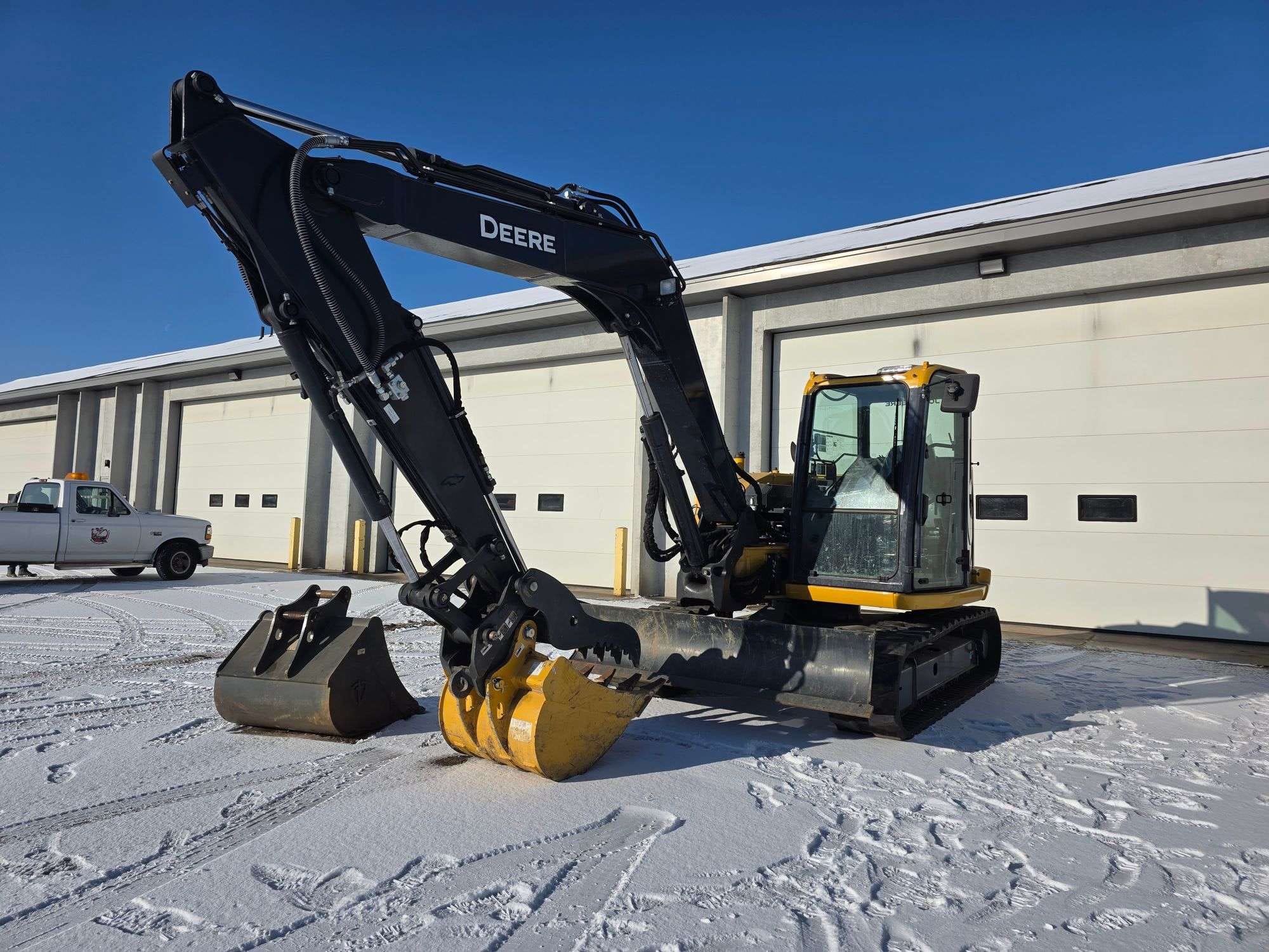 2024 John Deere 85G Equipment Image0