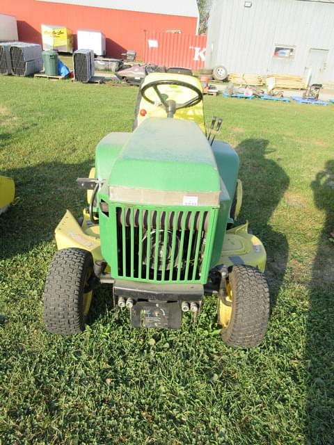 Image of John Deere 318 equipment image 1