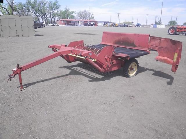 Image of New Holland 166 equipment image 1
