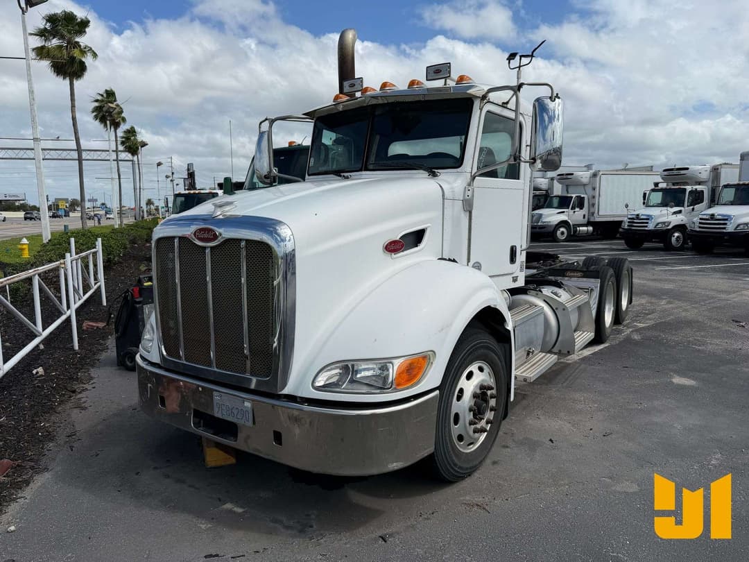 Image of Peterbilt 384 Primary image