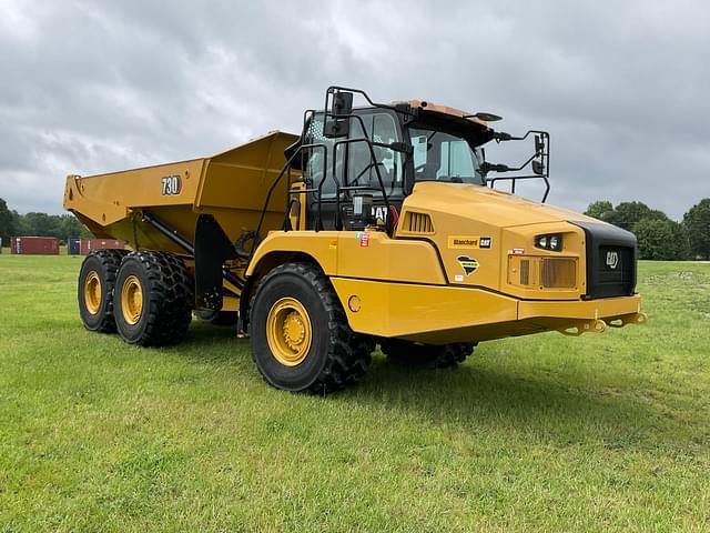 Image of Caterpillar 730 equipment image 2
