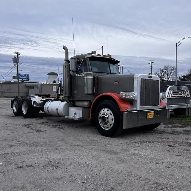 Image of Peterbilt 379 equipment image 1