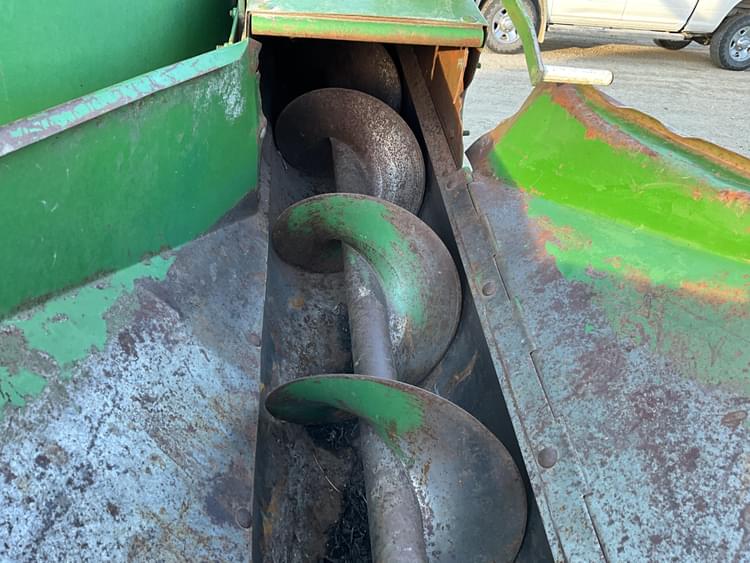 John Deere 750 Hay and Forage Grinders/Mixers for Sale Tractor Zoom