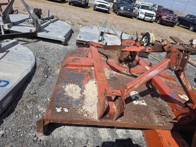 Image of Rhino 484 equipment image 1