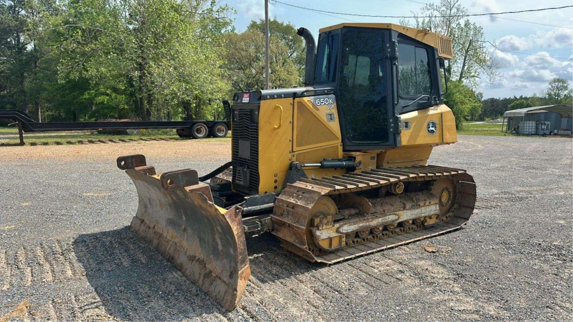 2014 John Deere 650K LGP Equipment Image0