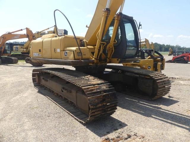 Image of John Deere 270CLC equipment image 3