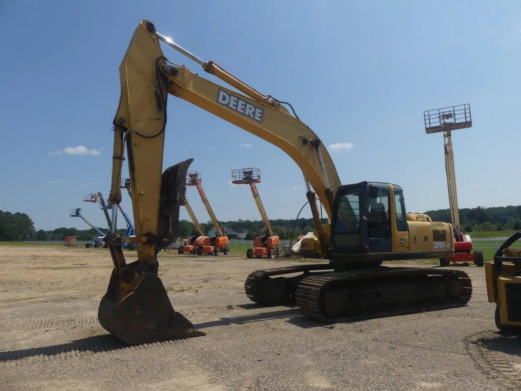 Image of John Deere 270CLC Primary image