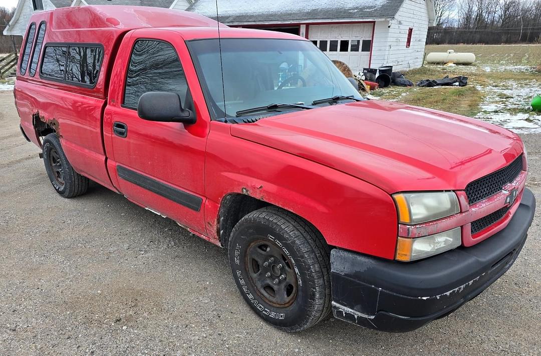 Image of Chevrolet Silverado Primary image