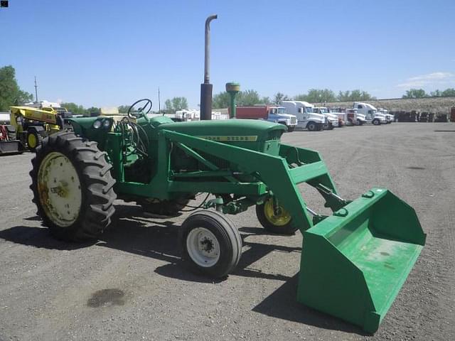 Image of John Deere 3020 equipment image 2