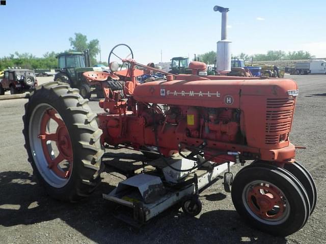 Image of Farmall H equipment image 2