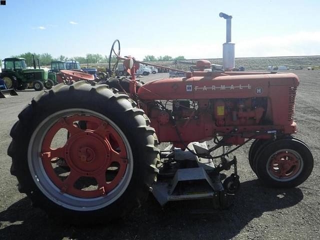 Image of Farmall H equipment image 3